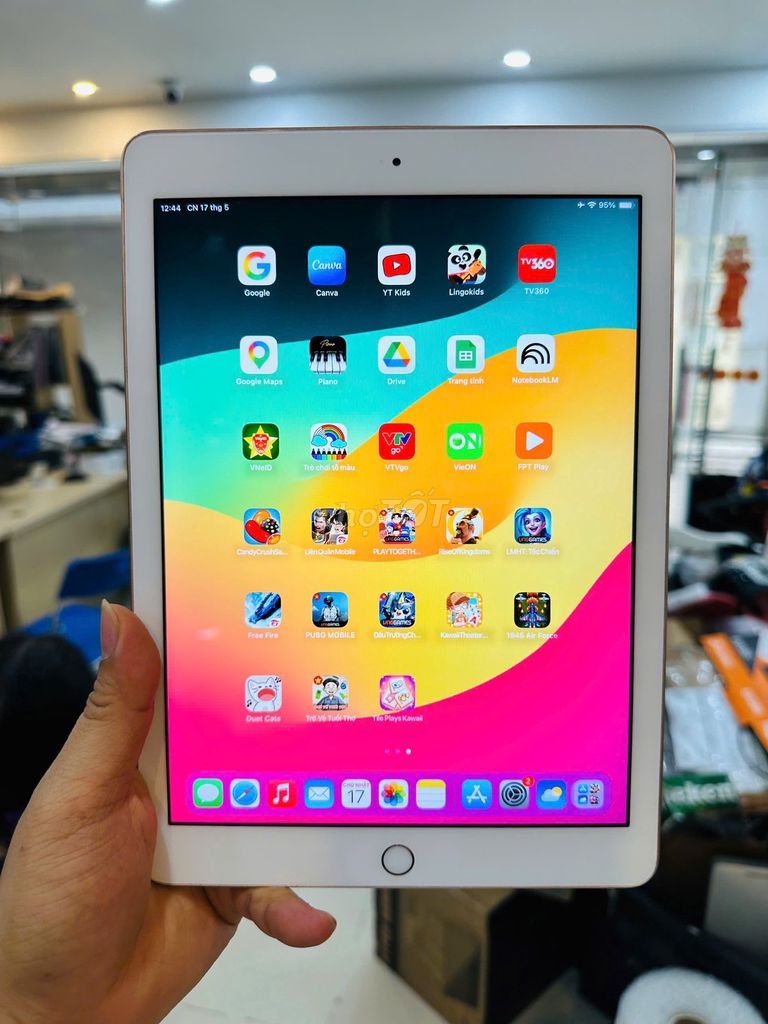  iPad Gen 6 128GB . Mua bán Máy tính bảng tại Quận Đống Đa Hà Nội được đăng bởi Bảo Táo Store hình 1