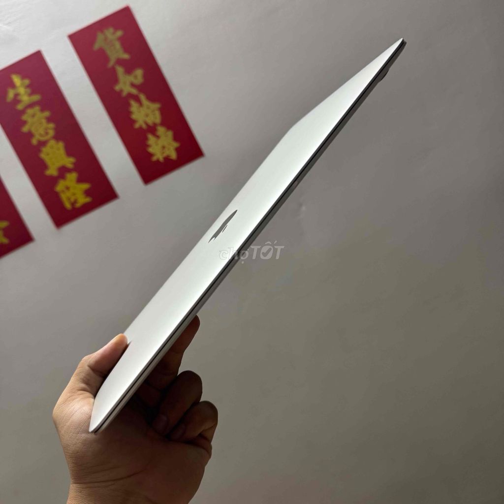 Macbook 12” Retina 2017 8g/256 Bạc sạc1 lan bh3 th. Mua bán Laptop tại Quận 3 Tp Hồ Chí Minh được đăng bởi Phúc Nguyễn hình 1