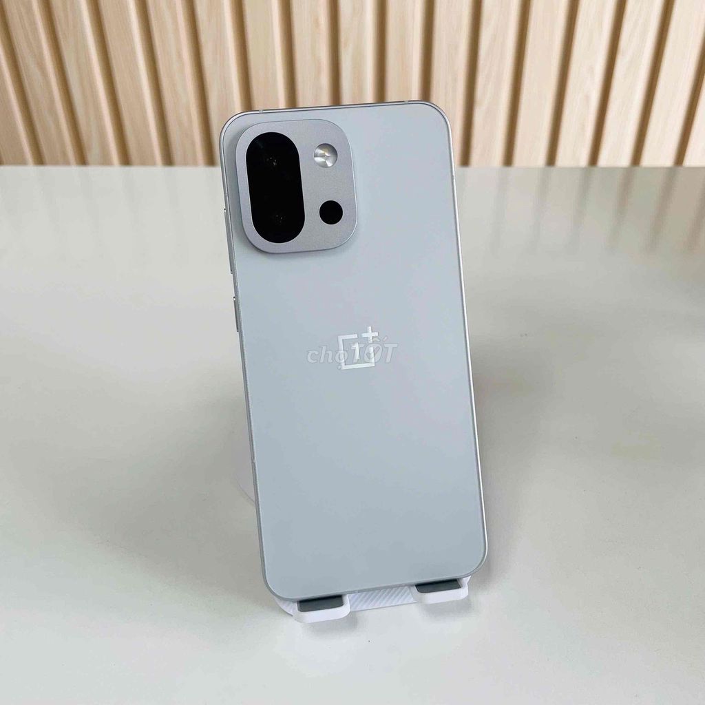 OnePlus 13T -12/256GB - Đầy Đủ Hộp Sạc  - Đẹp 99. Mua bán Điện thoại tại Quận Ninh Kiều Cần Thơ được đăng bởi Hmphone hình 1