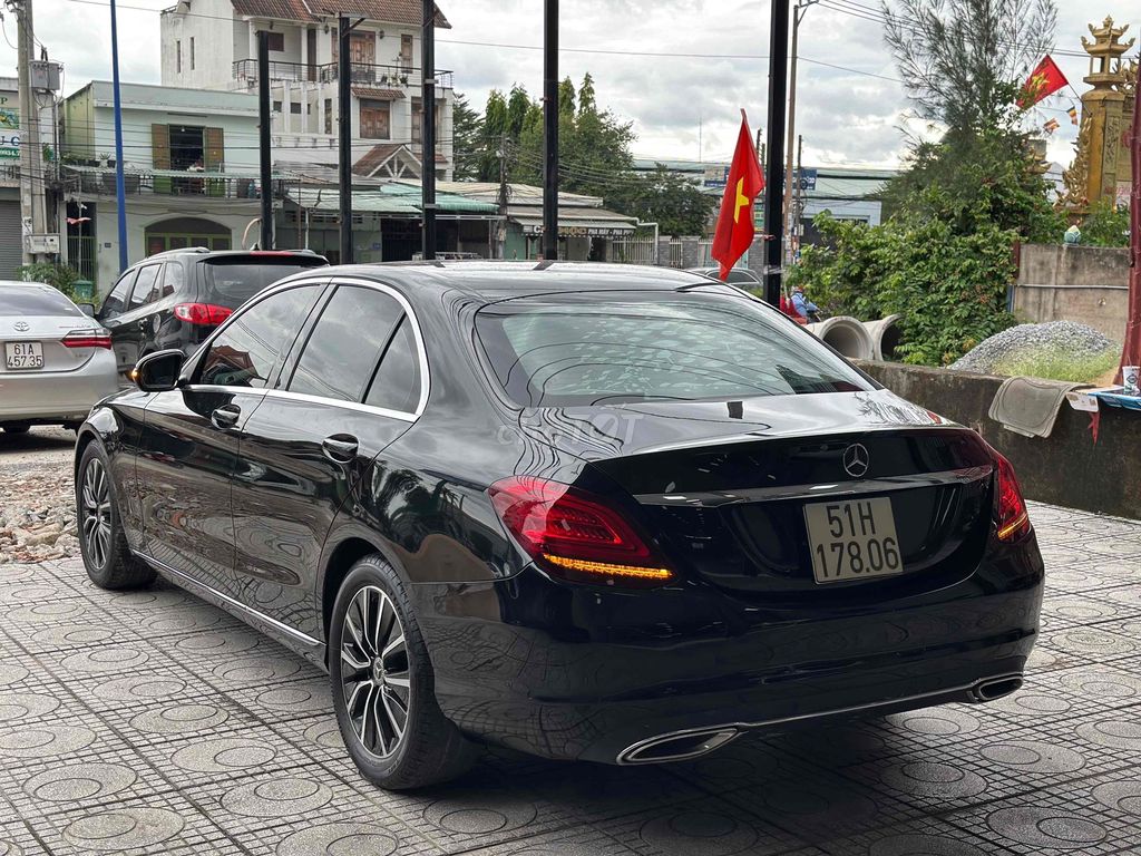 🔴 Mercedes Benz C Class form 2019 C 200 - 44k km. Mua bán Ô tô tại Thành phố Biên Hòa Đồng Nai được đăng bởi Tuấn carhouse hình 6