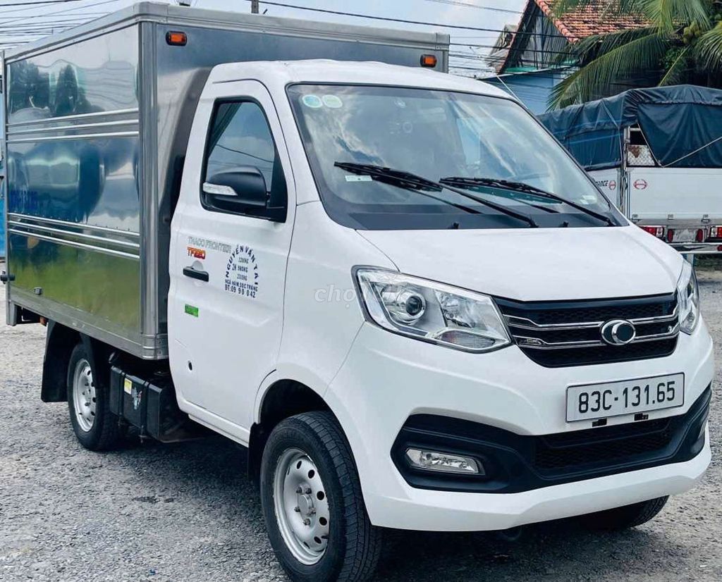 Bán gấp thaco 990kg đời 2024 thùng kín 2m3. Mua bán Xe tải, xe ben tại Thành phố Thuận An Bình Dương được đăng bởi Xe tải Bình Dương hình 1