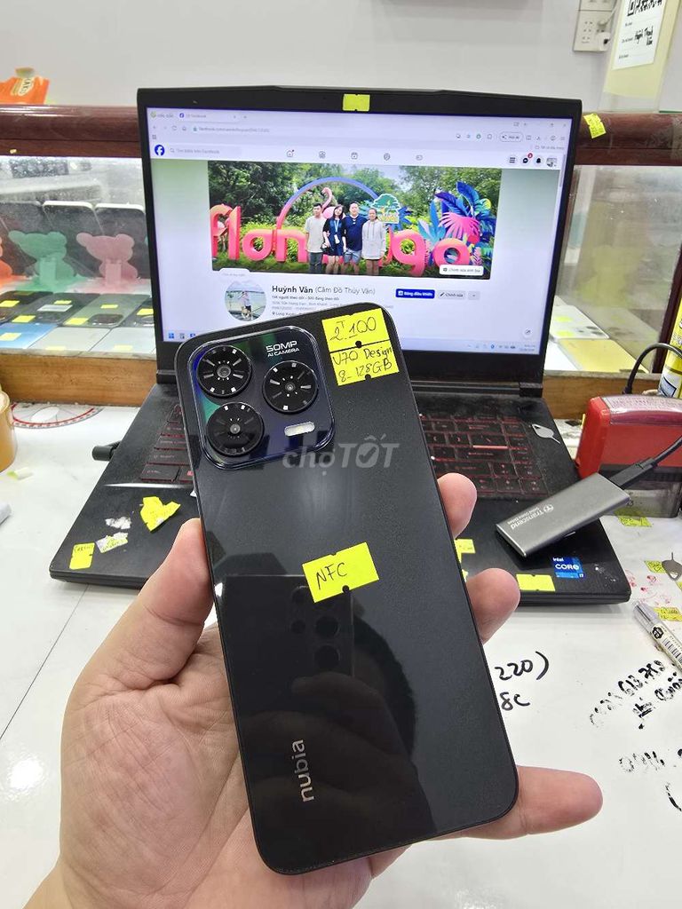 Nubia V70 Design 8GB/128GB Đen. Mua bán Điện thoại tại Thành phố Long Xuyên An Giang được đăng bởi Facebook Cầm Đồ Thúy Vân hình 1