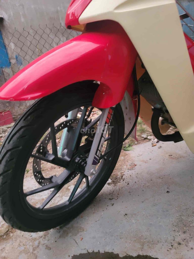 chuyển nhượng cho ae đam mê xe mới len ken. Mua bán Xe máy tại Thành phố Qui Nhơn Bình Định được đăng bởi cu năm hình 4