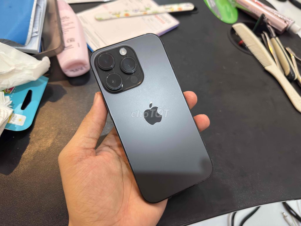 iPhone 14 Pro Đen 128GB. Mua bán Điện thoại tại Thành phố Phú Quốc Kiên Giang được đăng bởi Lê Văn Hùng hình 1