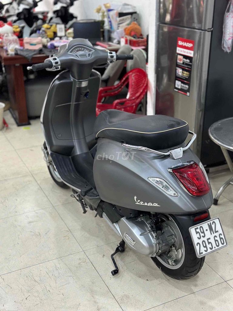 Vespa Spritn 2018 GTS/125.Chính chủ.BSTP.Giá tốt. Mua bán Xe máy tại Quận 6 Tp Hồ Chí Minh được đăng bởi Cửa Hàng Xe Máy Hoà Bùi hình 2