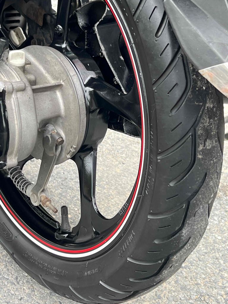 xe bán Yamaha novo 5 Fi phun xăng xe đẹp. Mua bán Xe máy tại Thành phố Bến Tre Bến Tre được đăng bởi Tài lộc hình 4