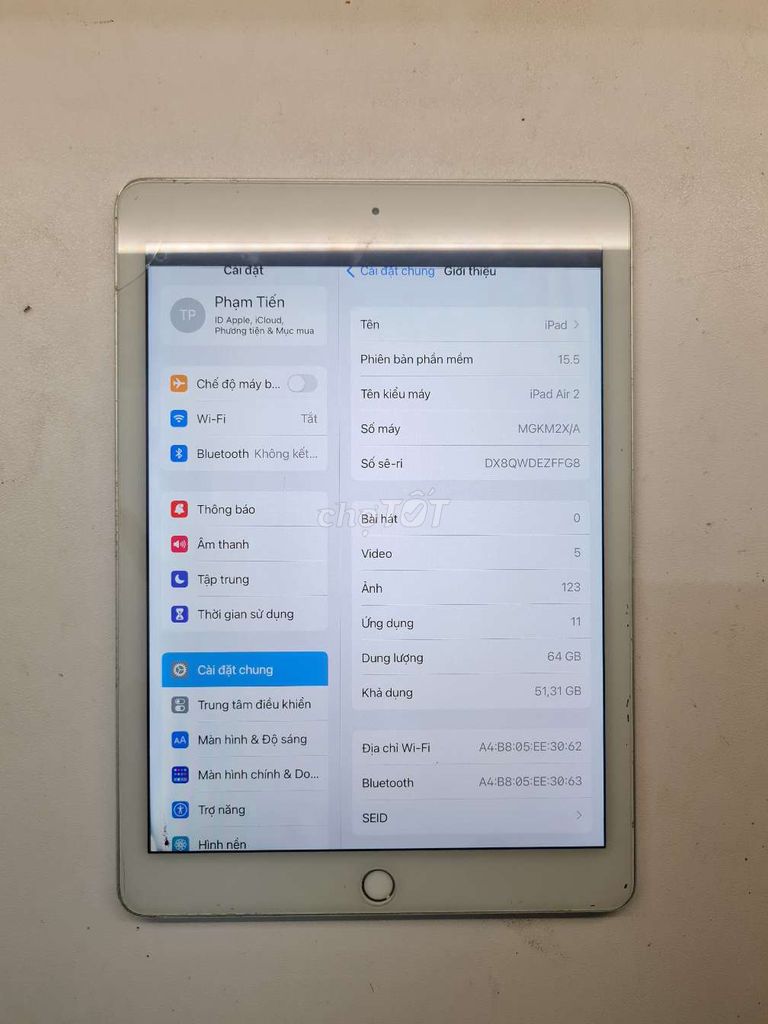 iPad Air 2 wifi 64GB cũ dùng bình thường.