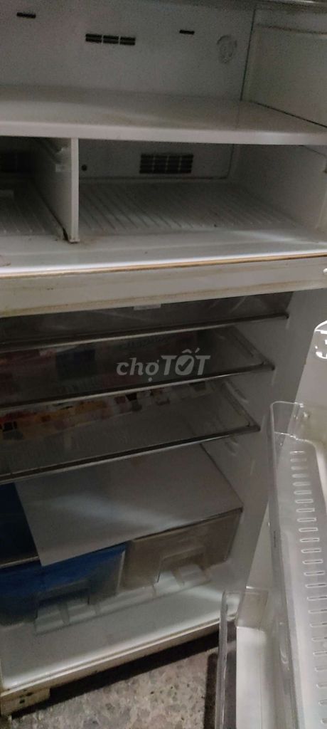 Tu lạnh 400lit Sanyo