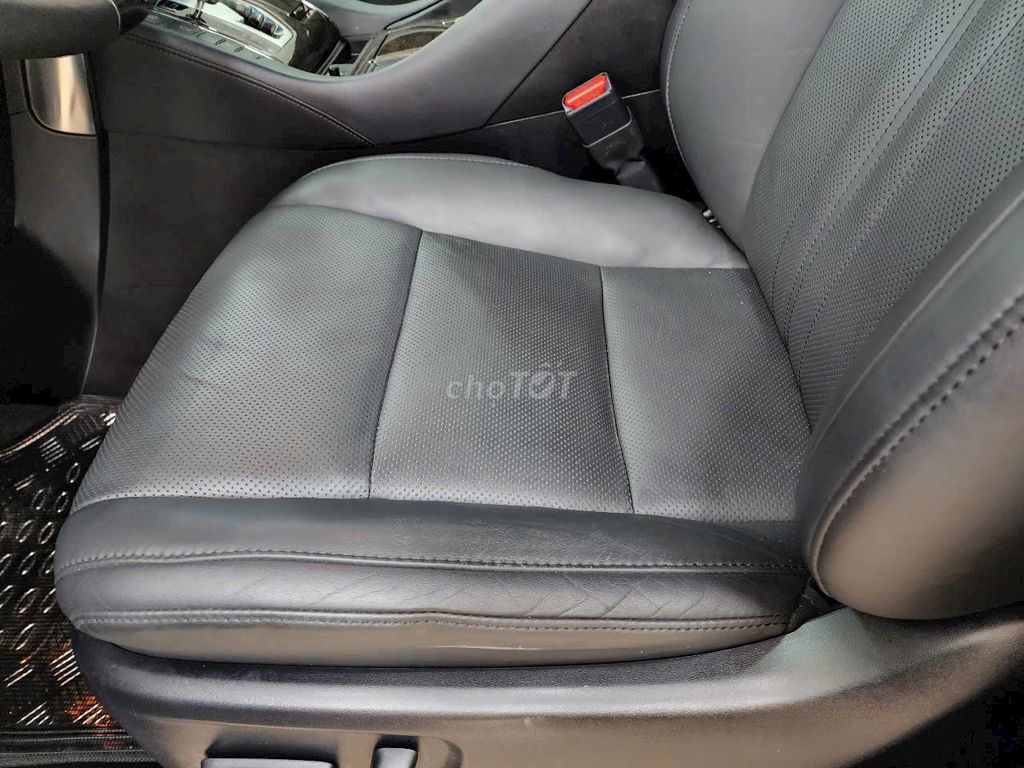 Toyota Alphard cực mới 1 đời chủ, nhà trùm mền. Mua bán Ô tô tại Quận 10 Tp Hồ Chí Minh được đăng bởi Mỹ Linh hình 4