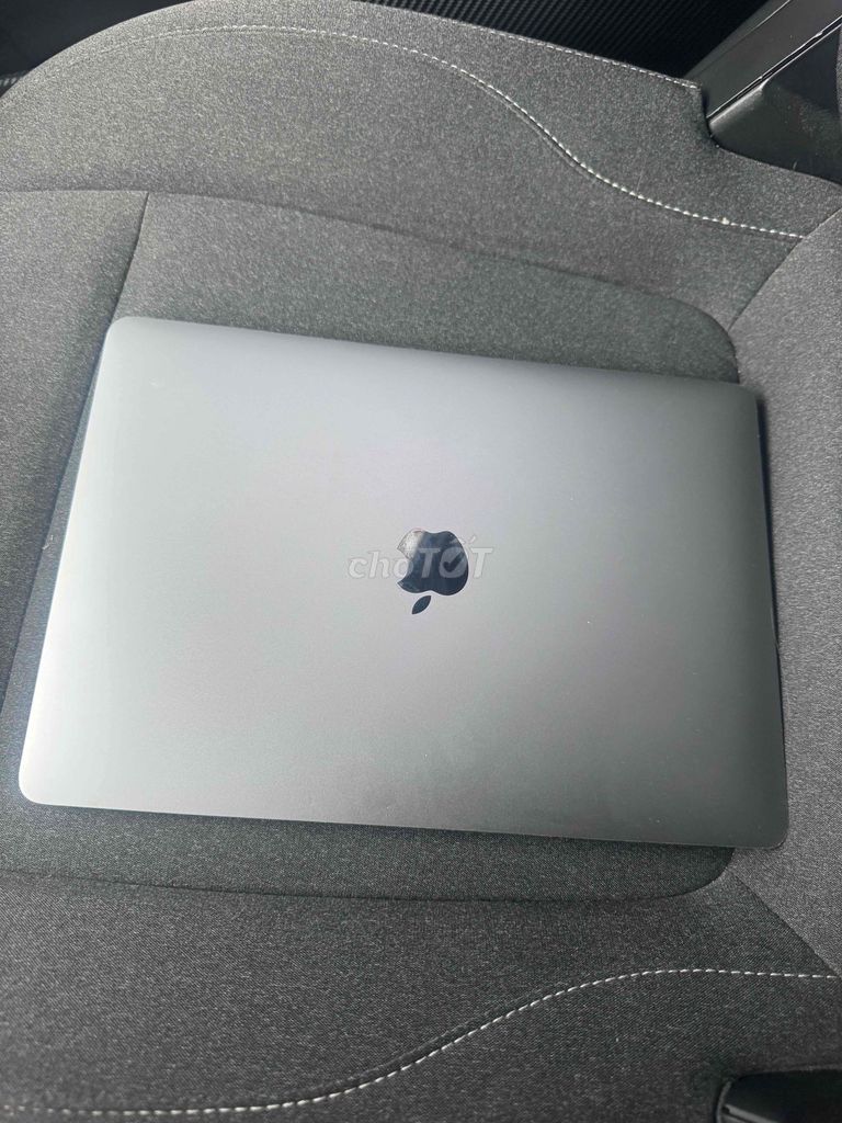Apple MacBook Pro 2020 i5 16GB Xám. Mua bán Laptop tại Quận Long Biên Hà Nội được đăng bởi vũ văn hiệp hình 1