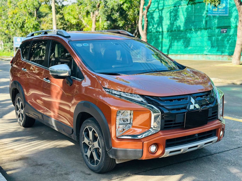 Mitsubishi Xpander 1.5 Cross 2022 -48000km. Mua bán Ô tô tại Thành phố Dĩ An Bình Dương được đăng bởi Siêu Thị Ô Tô Bình Dương  hình 4
