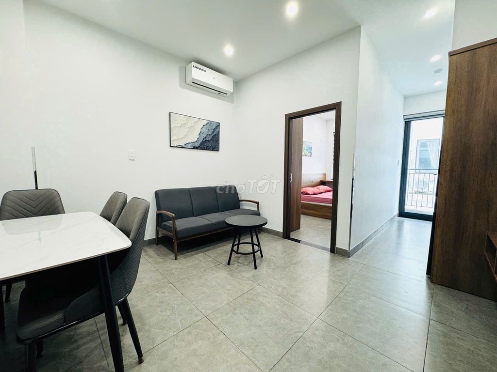 Roomy 1-bedroom flat on Võ Nguyên Giáp near Furama — photo 1