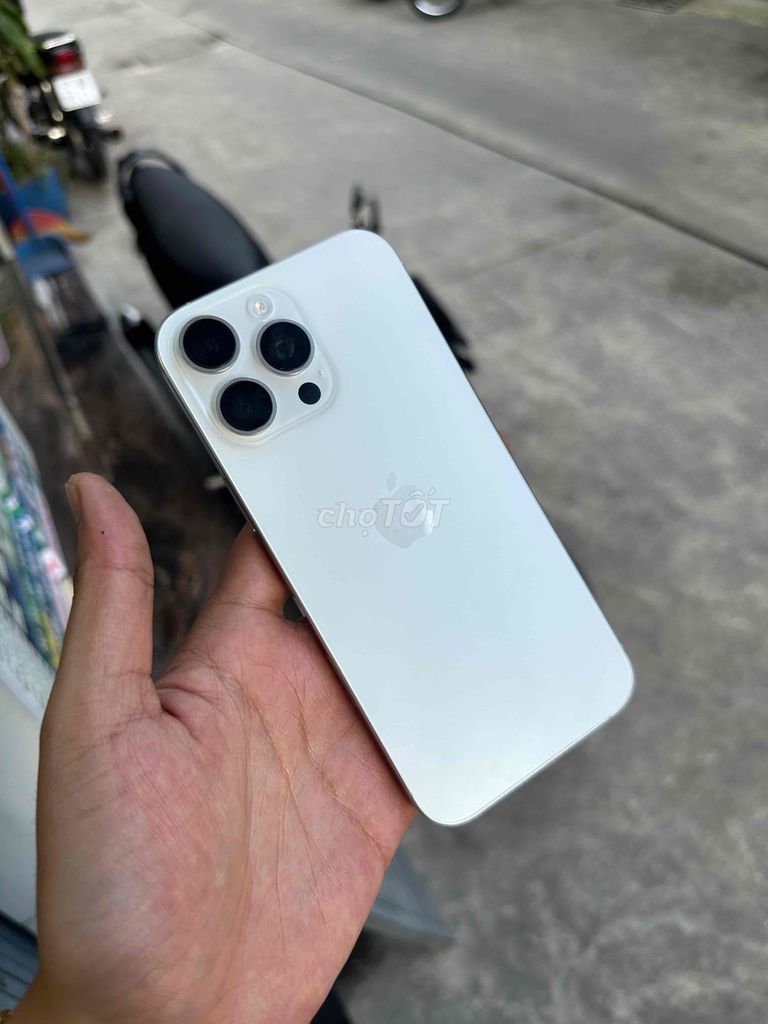 iPhone 16 Pro Max 256GB Trắng Mỹ zin đẹp pin 91%. Mua bán Điện thoại tại Quận 11 Tp Hồ Chí Minh được đăng bởi Trung hình 1