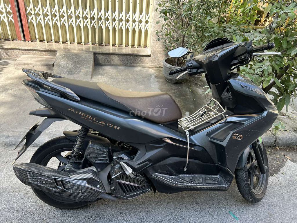 Honda Air Blade 2023 150cc PBĐB Xám xanh đen. Mua bán Xe máy tại Thành phố Qui Nhơn Bình Định được đăng bởi Nguyen Thi hình 1