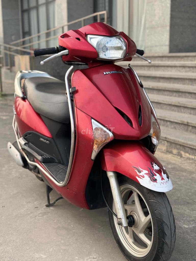honda lead đỏ xe đẹp như mới, máy nguyên bản. Mua bán Xe máy tại Quận Nam Từ Liêm Hà Nội được đăng bởi Cường nguyễn hình 4