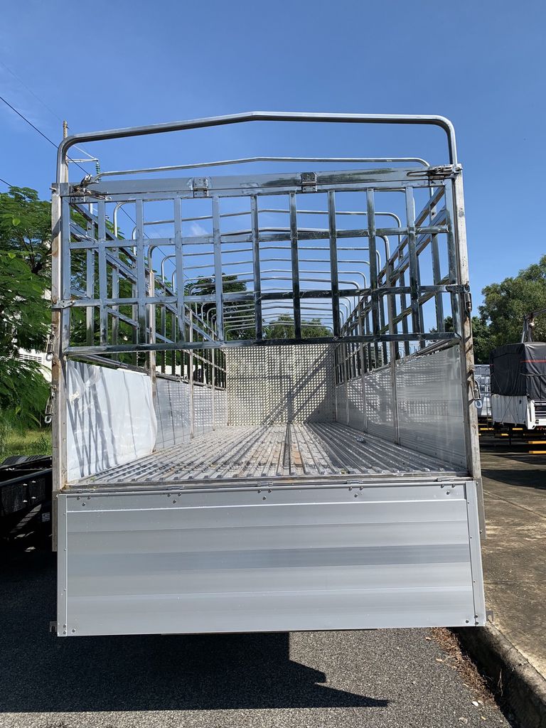 Hino 500 FG Thùng Mui Bạt Bửng Nhôm. Mua bán Xe tải, xe ben tại Thành phố Thuận An Bình Dương được đăng bởi Hino 3s Bình Dương hình 3