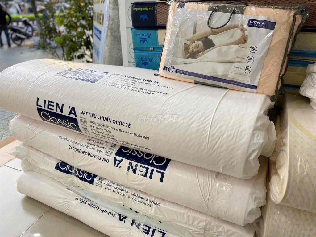 Nệm LIEN A CLASSIC Cao su thiên nhiên. Mua bán Giường, chăn ga gối nệm tại Thành phố Vĩnh Long Vĩnh Long được đăng bởi Long Vĩnh hình 1