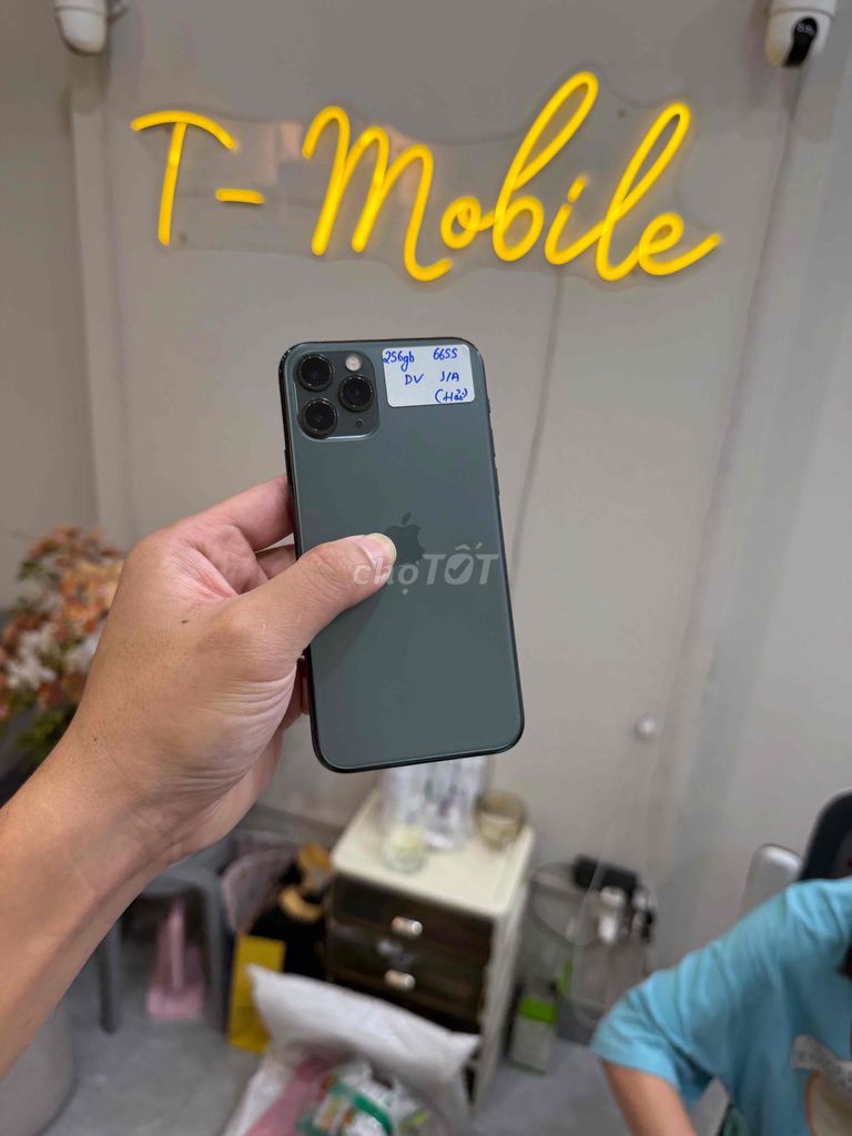 11 Pro 256Gb Quốc Tế zin all full chức năng. Mua bán Điện thoại tại Quận Thanh Xuân Hà Nội được đăng bởi Ngô Tráng T Mobile hình 1