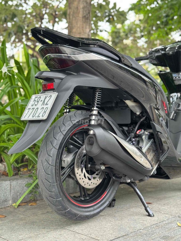 Honda SH150 CBS 2020, глянцево-черный