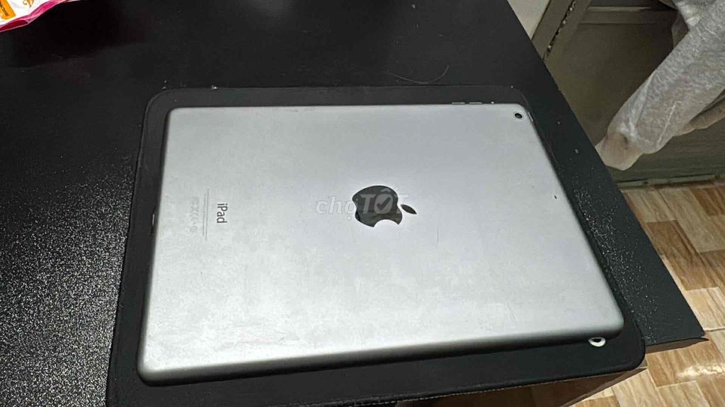 Apple iPad Air Bạc. Mua bán Máy tính bảng tại Thị xã Bến Cát Bình Dương được đăng bởi Minh Thư hình 1