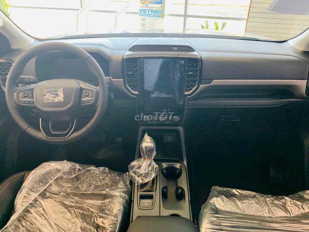 2025 Everest AB Trắng xe sẵn Bank 80%, lãi 7,5%. Mua bán Ô tô tại Thành phố Thủ Đức Tp Hồ Chí Minh được đăng bởi FORD THỦ ĐỨC TRẦN THẮNG  hình 13