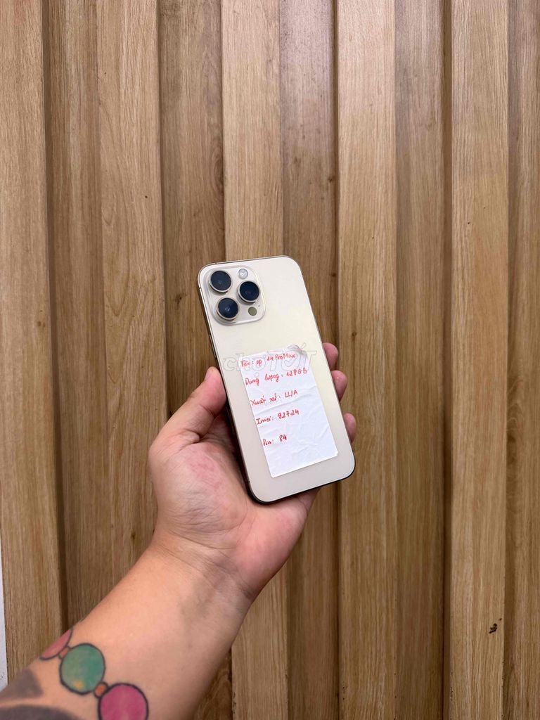 Apple iPhone 14 Pro Max 128GB Vàng LLA Nguyên bản. Mua bán Điện thoại tại Quận Đống Đa Hà Nội được đăng bởi  HT Mobie Trả góp nợ xáu bao duyệt hình 1
