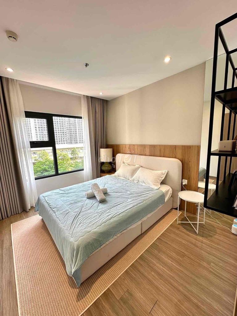 Продается 3-комнатная угловая квартира The Origami Vinhomes Grand Park 81,5 м2, 4 футов 2