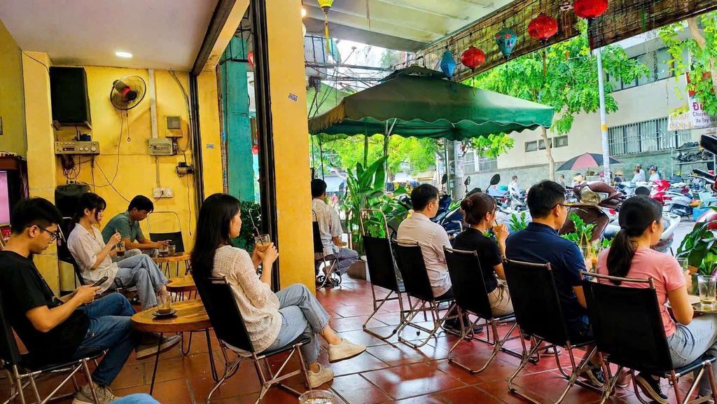 Sang Mặt bằng 8x12m - đường Phan Đình Phùng - 2 Lầu