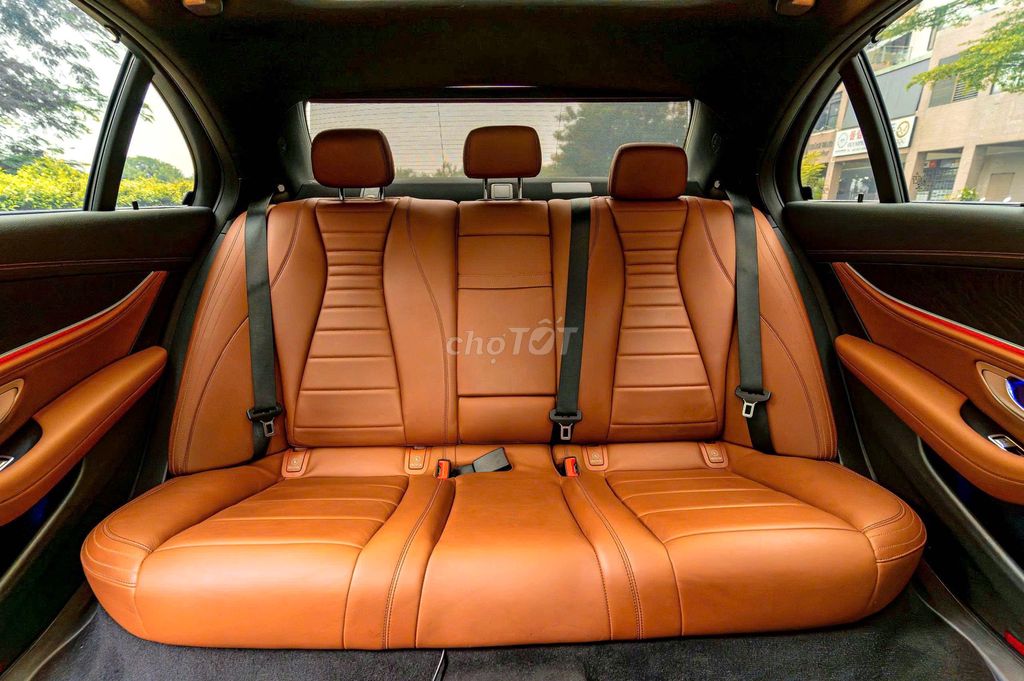 E300 AMG sx 2021 zin đẹp giá cực tốt. Mua bán Ô tô tại Quận 7 Tp Hồ Chí Minh được đăng bởi tuấn anh hình 12