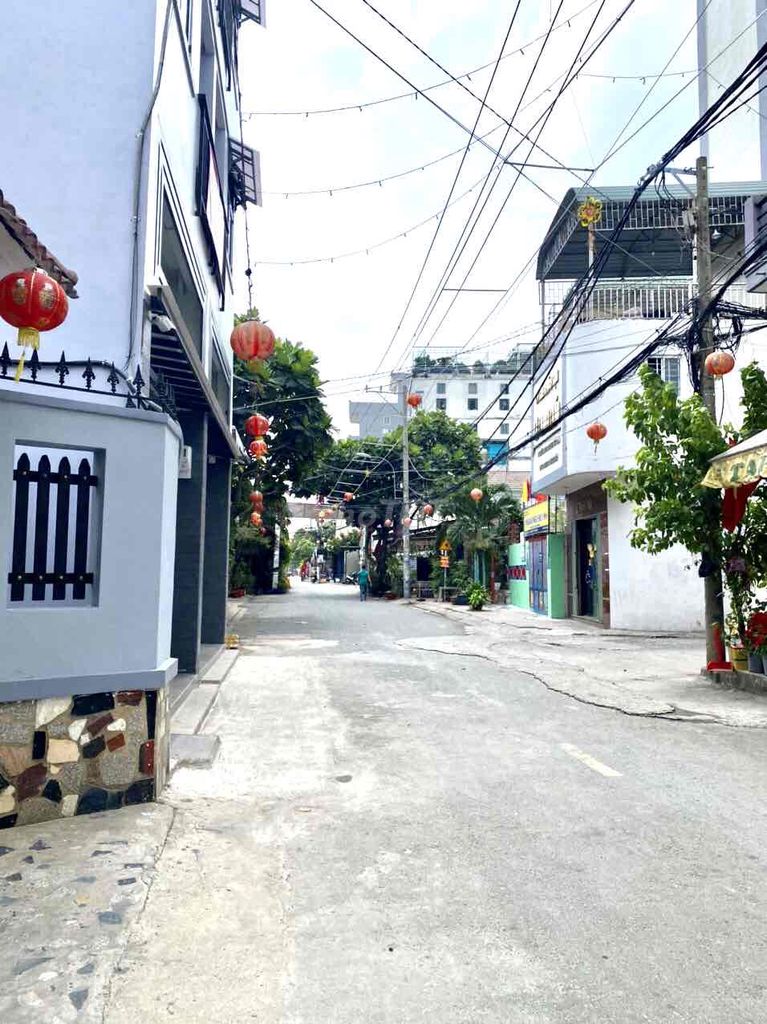 Phòng Cho Thuê đối diện PMP QT Q12