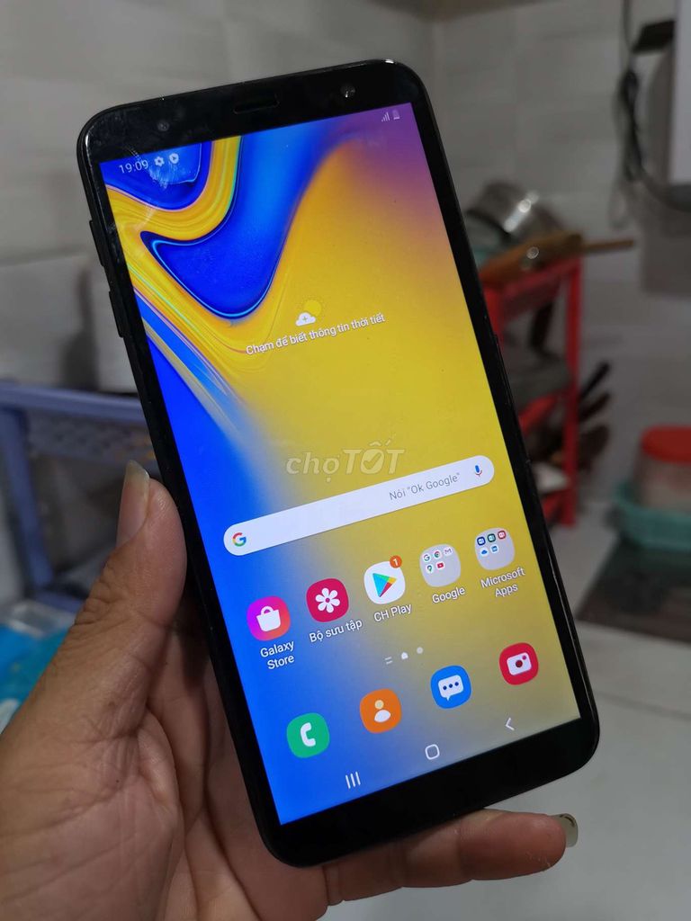 Galaxy J6 Plus 3/32GB, android 10, pin ngon. Mua bán Điện thoại tại Quận 12 Tp Hồ Chí Minh được đăng bởi Phước Trần hình 1