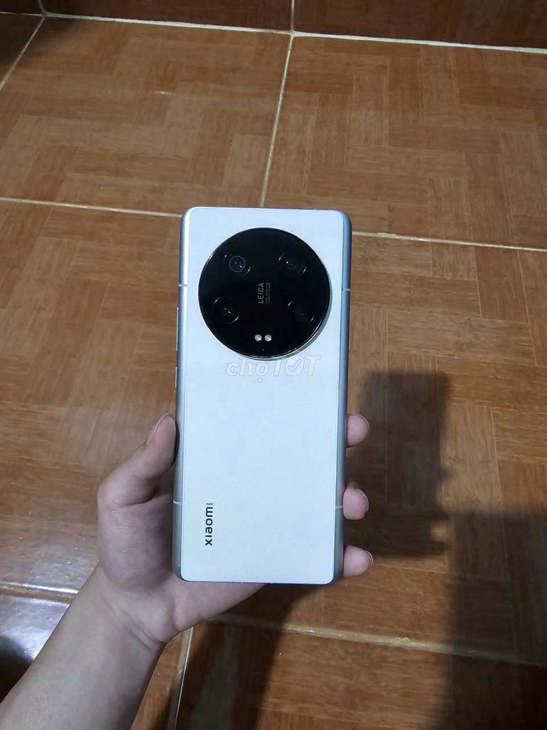 Xiaomi 13 Ultra Trắng 99% Sạc nhanh. Mua bán Điện thoại tại Huyện Hòa Vang Đà Nẵng được đăng bởi Quân Phan hình 1