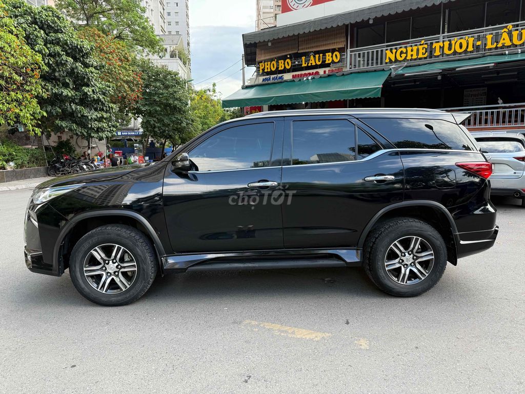 Toyota Fortuner 2019 2.4G 4x2 AT. Mua bán Ô tô tại Quận Thanh Xuân Hà Nội được đăng bởi Nguyen van Nam hình 7