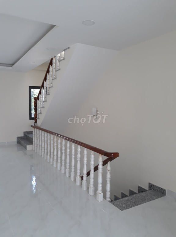 TL [NC] CHO THUÊ SHOPHOUSE KDC ĐƯỜNG LIÊN PHƯỜNG 1T2L SÀN TRỐNG SUỐT