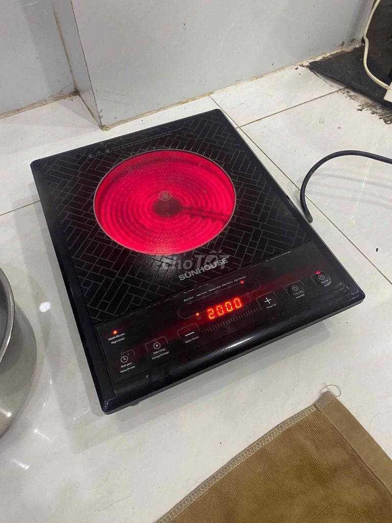 Bếp hồng ngoại SUNHOUSE Đen 2000W. Mua bán Bếp, lò, đồ điện nhà bếp tại Quận Tân Phú Tp Hồ Chí Minh được đăng bởi MINH KHÔI hình 1