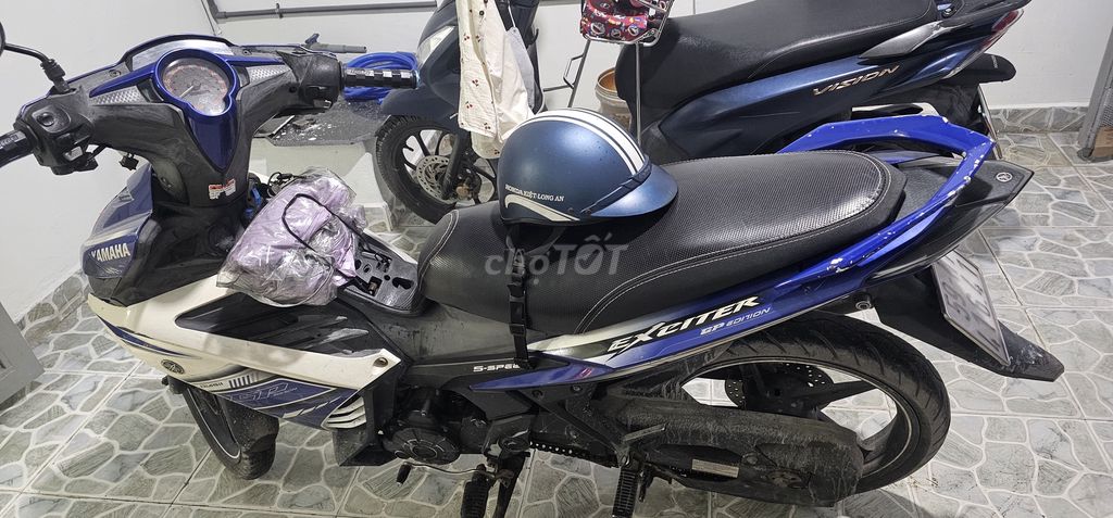 Cần ra ex135  giá 11x nhỏ,bớt lộc cho ae thiện chí. Mua bán Xe máy tại Huyện Đức Hòa Long An được đăng bởi Thành hình 4