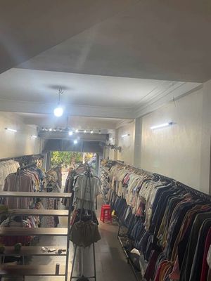 Nhà 3 Tầng , 2 Mặt Thoáng Mát , Mặt Phố Cam Mộc , Dông Anh 