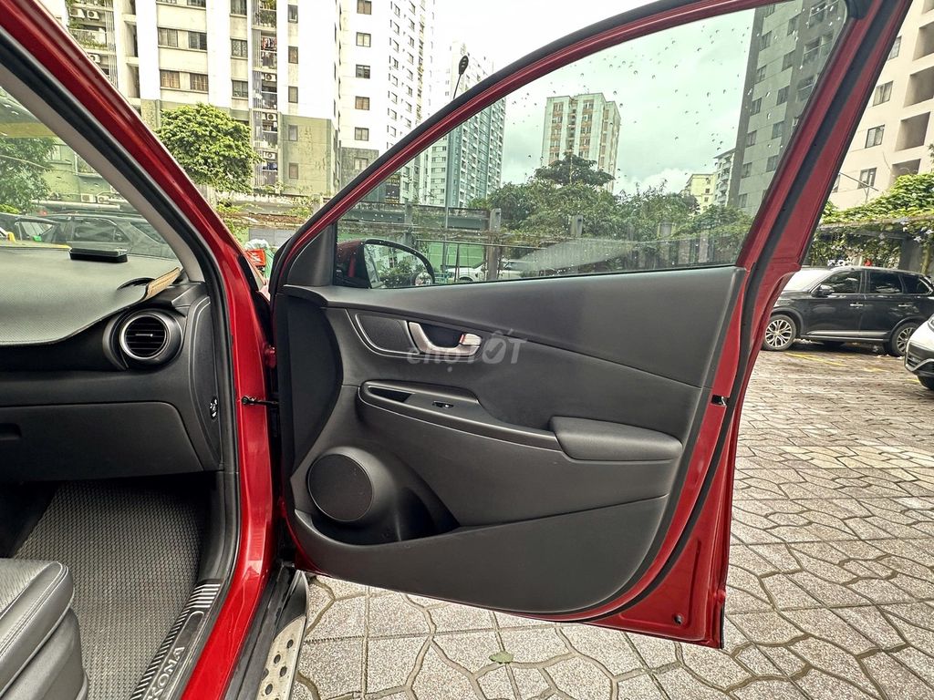 Hyundai Kona 2019  - 54000 km. Mua bán Ô tô tại Quận Hoàng Mai Hà Nội được đăng bởi Hung Vu hình 6