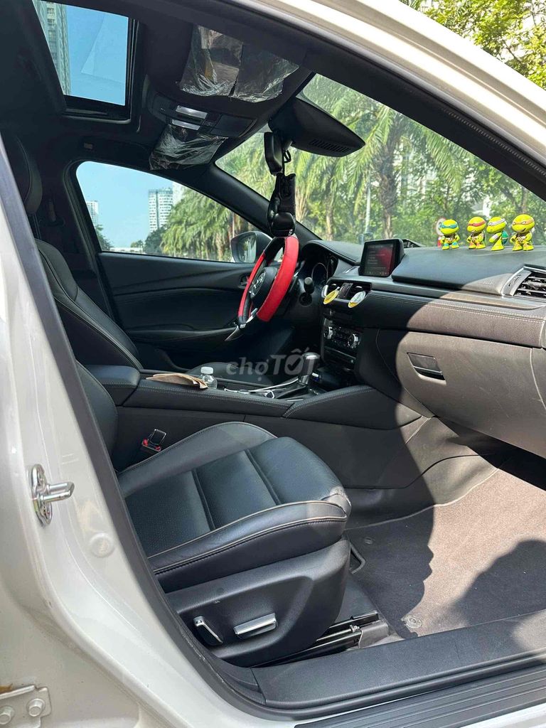 Mazda 6 bản 2.5 Premium odo 18.000km. Mua bán Ô tô tại Quận Long Biên Hà Nội được đăng bởi Bùi Đình Thông hình 8