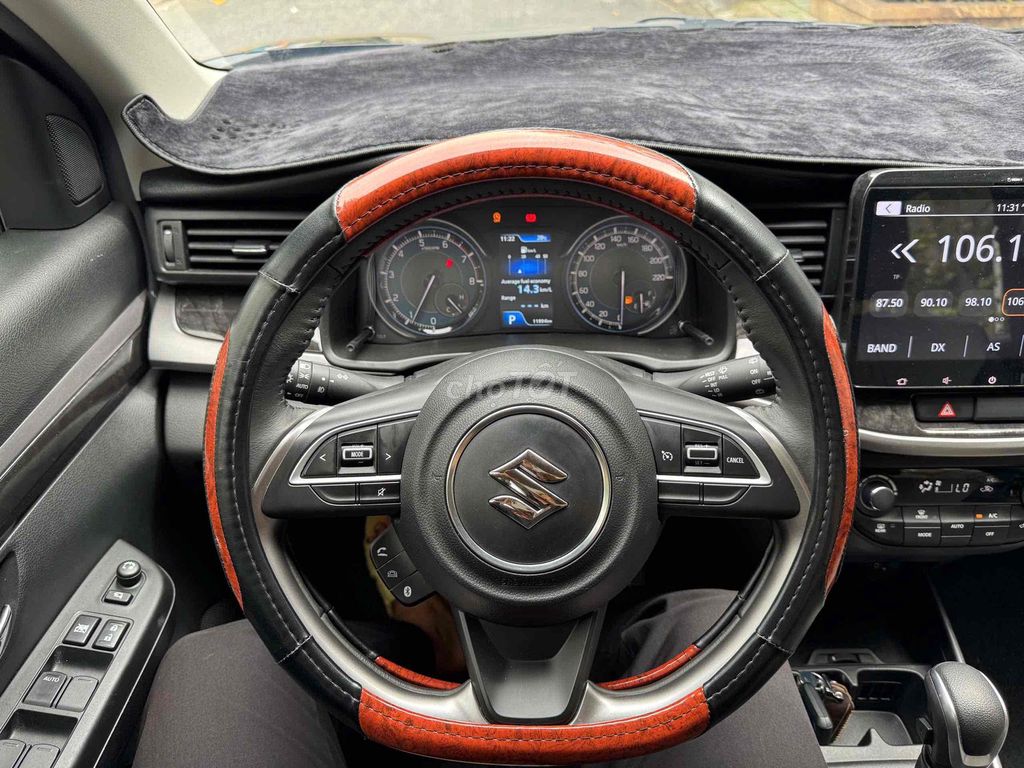 Suzuki XL7 Hybrid AT GLX 2024 11.000 km Đen. Mua bán Ô tô tại Quận Bình Tân Tp Hồ Chí Minh được đăng bởi Lê Hoàng Hải hình 8