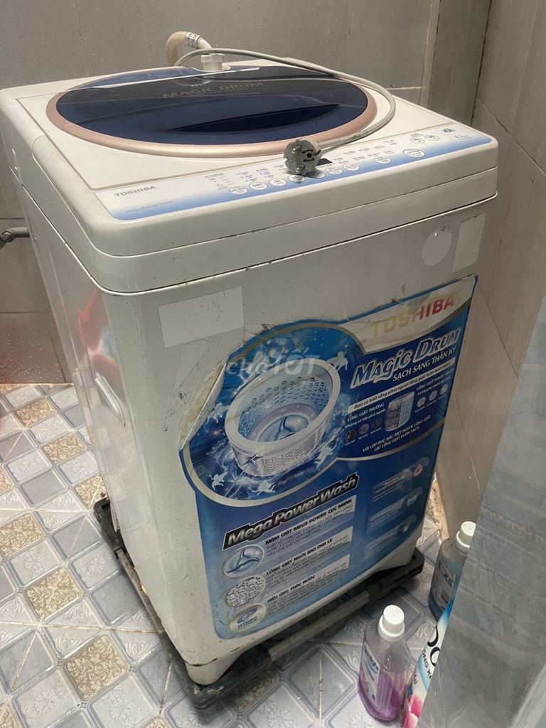 Máy giặt toóhiba 8,2kg  cần bán