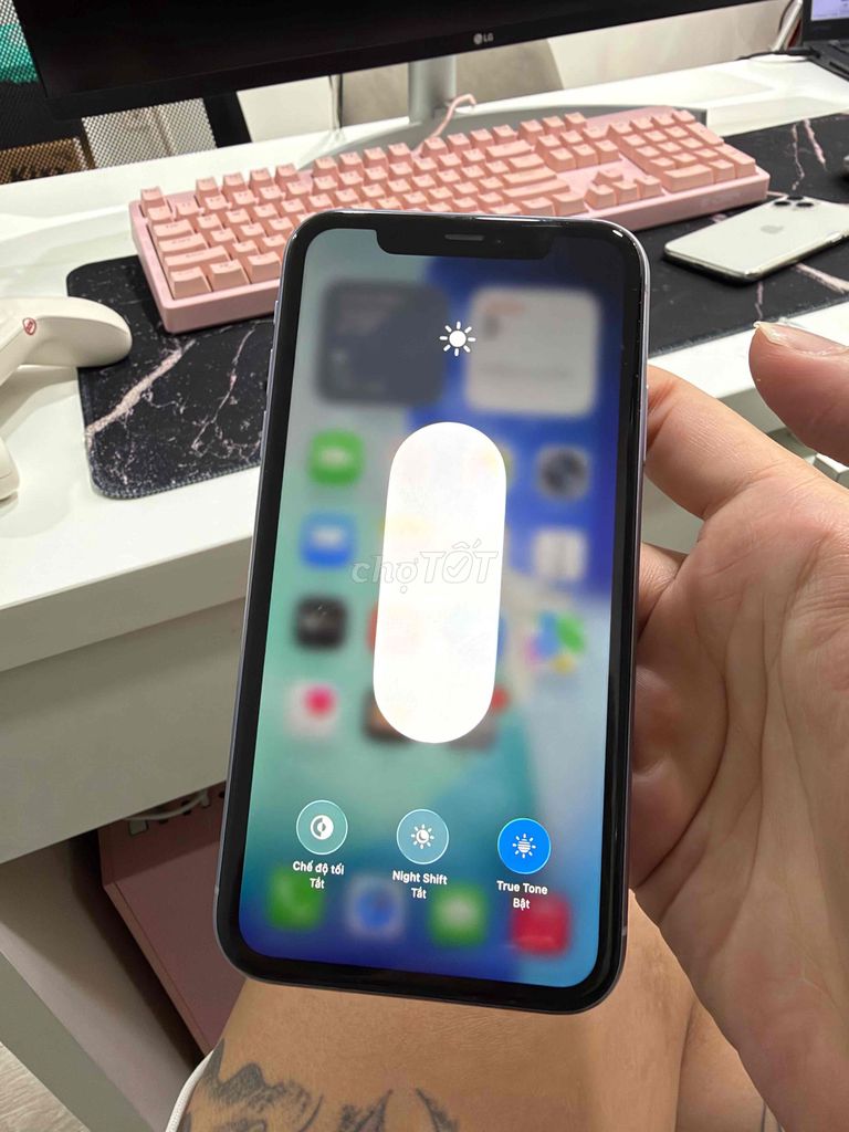 Apple iPhone 11 256GB Tím. Mua bán Điện thoại tại Quận 4 Tp Hồ Chí Minh được đăng bởi Nguyễn Thị Minh hình 1