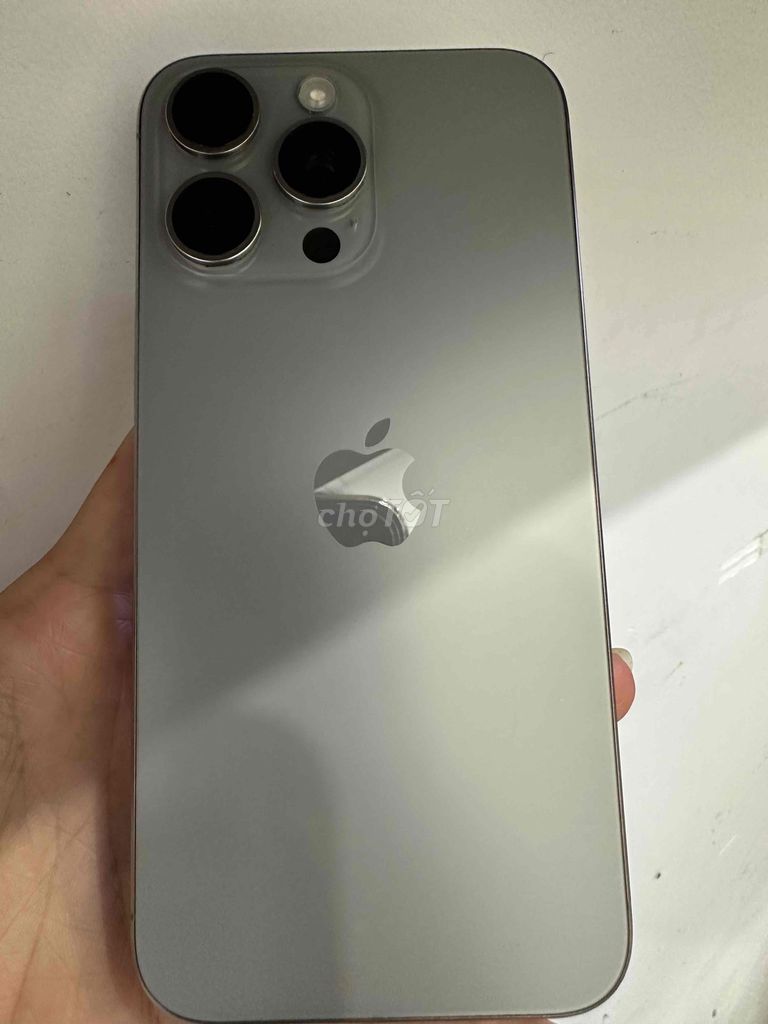 Apple iPhone 15 Pro Max 256GB Titan LL/A. Mua bán Điện thoại tại Quận Liên Chiểu Đà Nẵng được đăng bởi tâm phạm hình 1