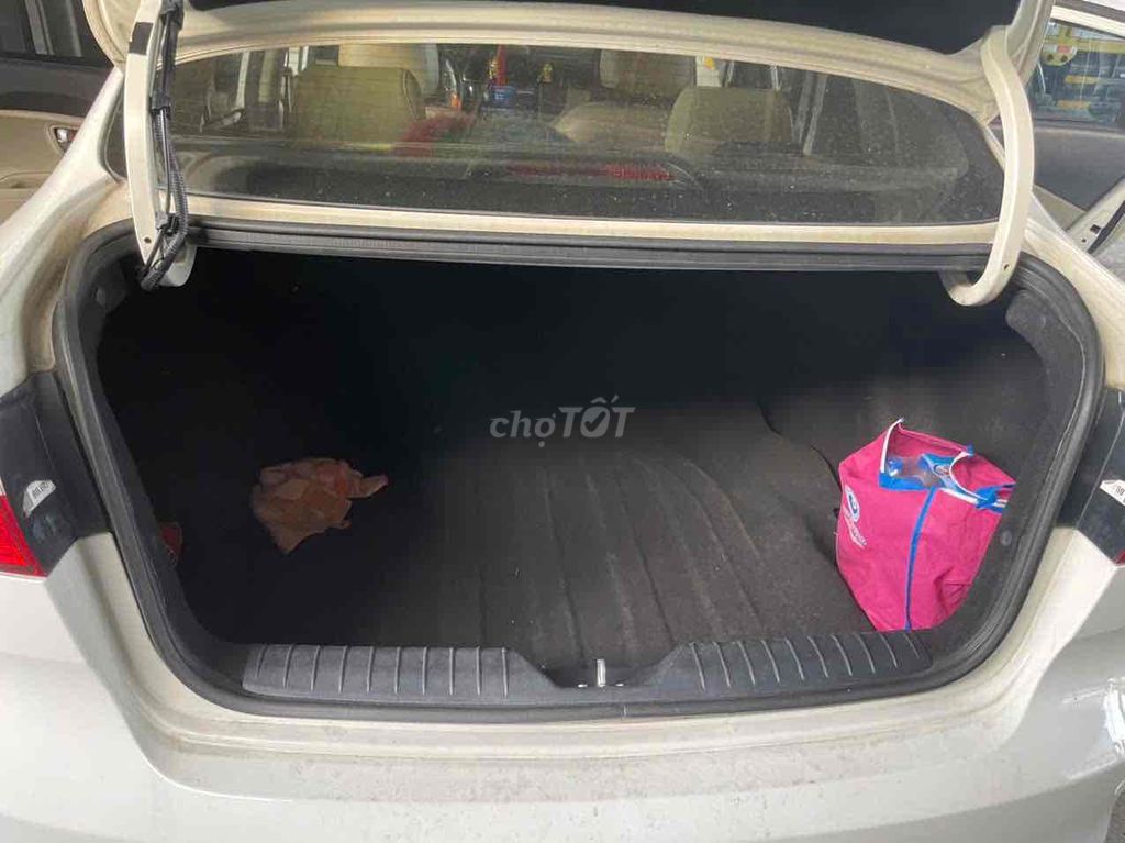 Kia Rio 2015 1.4 MT Sedan -nhập hàn quốc