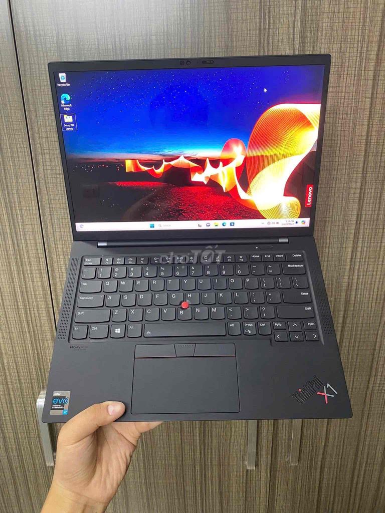 thinkpad x1 carbon gen 9 i7/32/1t màn 4k