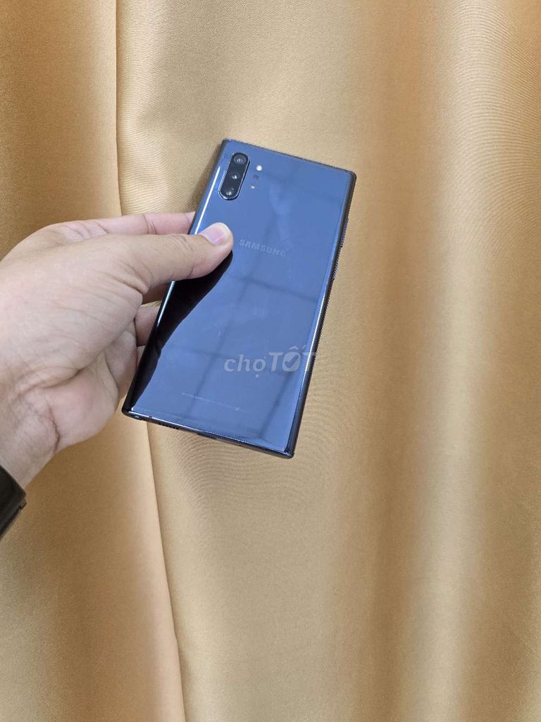 Note 10+ ram 12/256g màn trắng đẹp