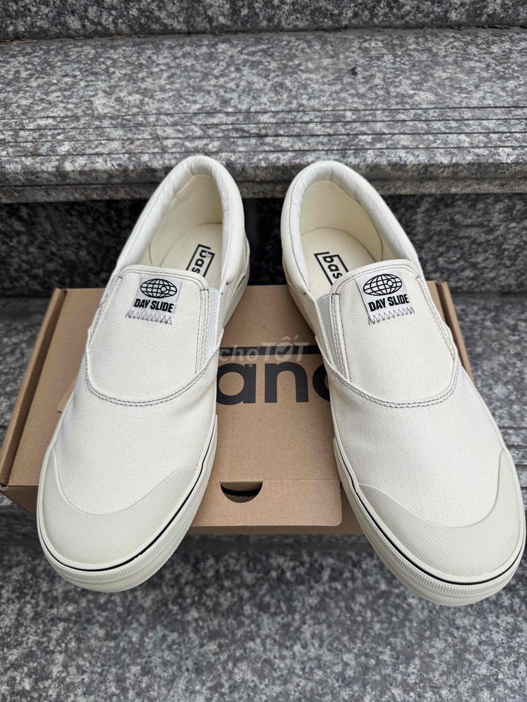 Giày lười Ananas Trắng kem size 45. Mua bán Giày dép tại Quận 7 Tp Hồ Chí Minh được đăng bởi My Nguyen hình 1