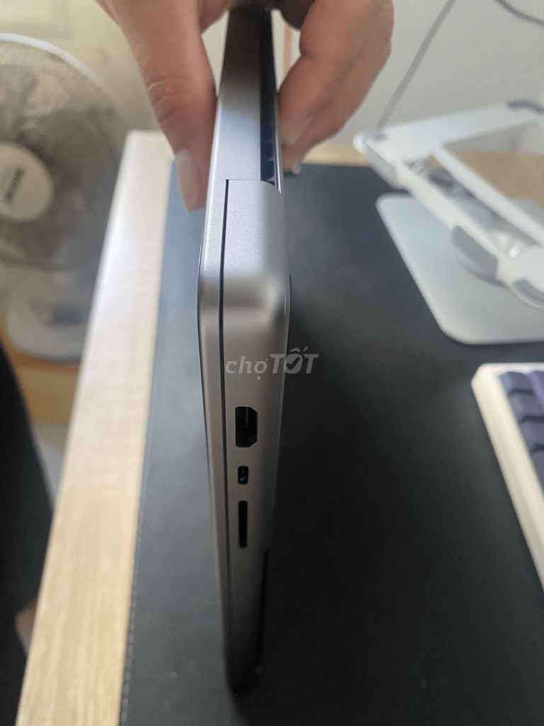 MacBook Pro 16-inch M2 Pro (16GB/512GB). Mua bán Laptop tại Quận Phú Nhuận Tp Hồ Chí Minh được đăng bởi Nguyen Phuong Tay hình 4