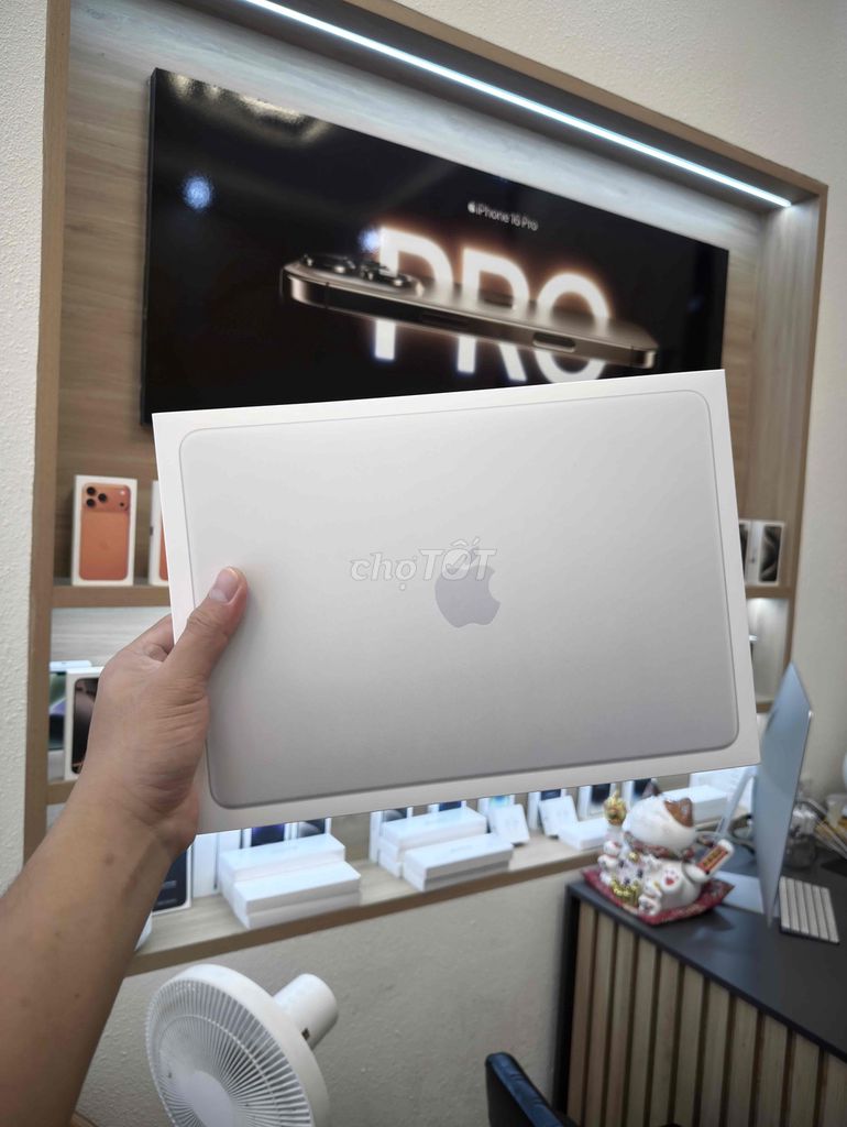 Macbook Neo 13" 8GB/256GB new seal 100%. Mua bán Laptop tại Thành phố Buôn Ma Thuột Đắk Lắk được đăng bởi Nguyễn Hữu Duy hình 1