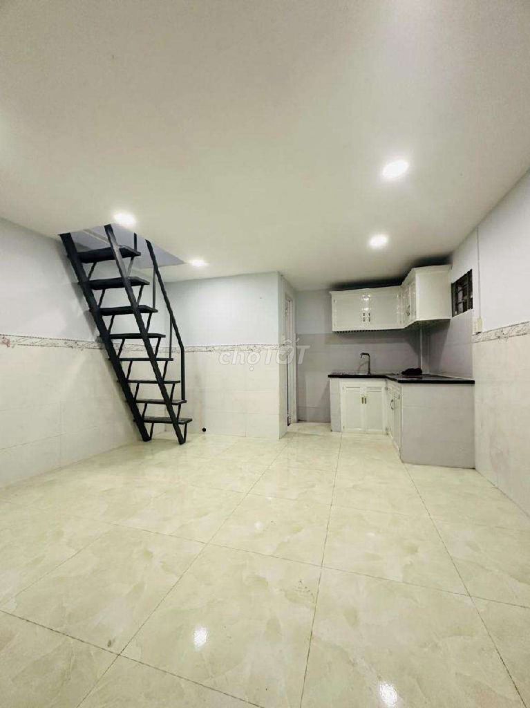 GIÁ CHỈ 1.7 TỶ - NHÀ 2 TẦNG GẦN CẦU VƯỢT LINH XUÂN TƯƠNG LAI MẶT TIỀN. Mua bán Nhà ở tại Thành phố Thủ Đức Tp Hồ Chí Minh được đăng bởi Ngọc Hà hình 2
